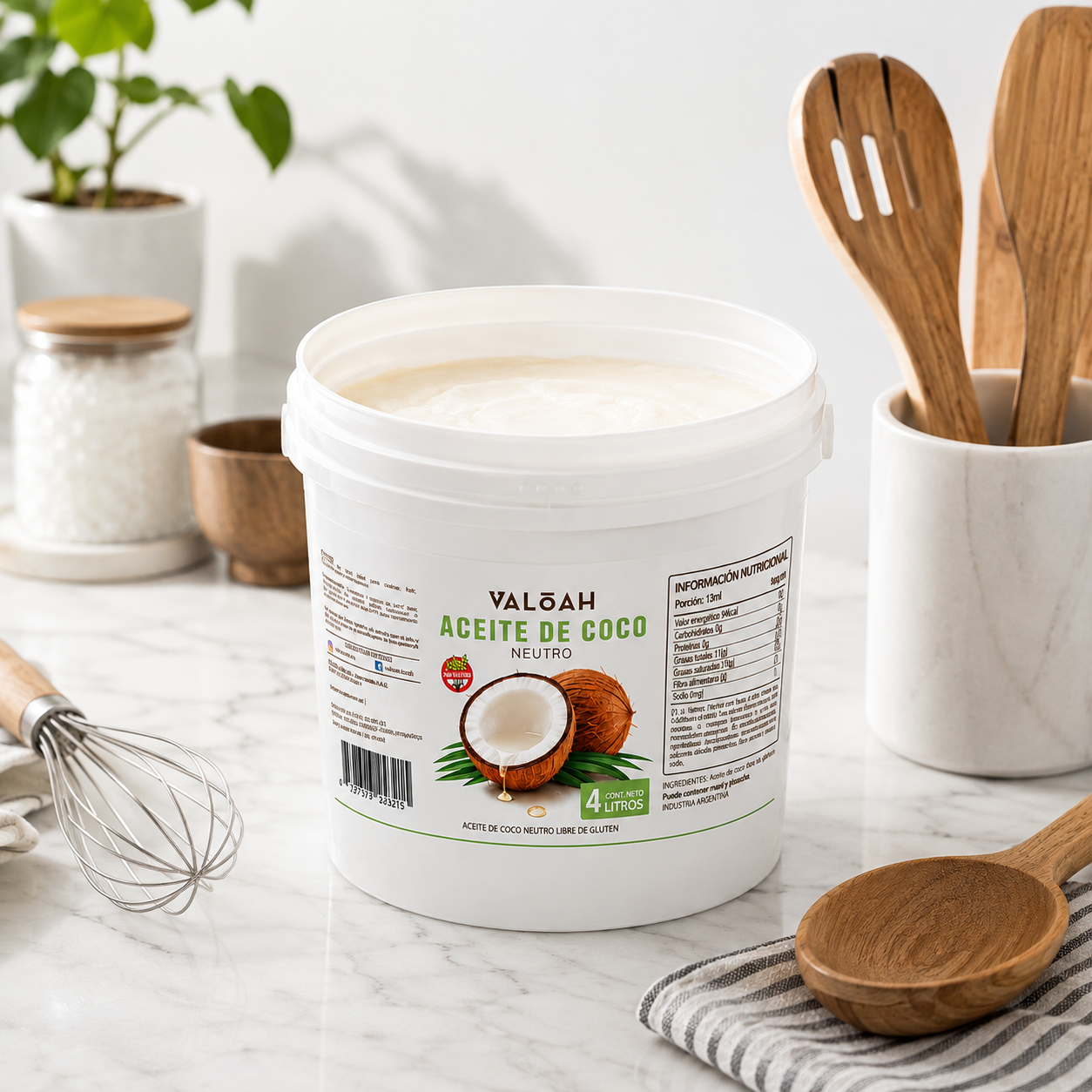 Balde de Aceite de Coco Valoah sobre una mesada de cocina